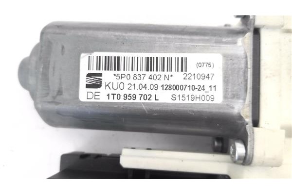 Recambio de motor elevalunas delantero derecho para seat altea xl (5p5) 2.0 freetrack 4x4 referencia OEM IAM 5P0837402N 1K095979