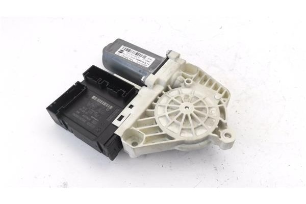 Recambio de motor elevalunas delantero derecho para seat altea xl (5p5) 2.0 freetrack 4x4 referencia OEM IAM 5P0837402N 1K095979