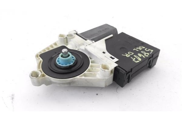 Recambio de motor elevalunas delantero derecho para seat altea xl (5p5) 2.0 freetrack 4x4 referencia OEM IAM 5P0837402N 1K095979
