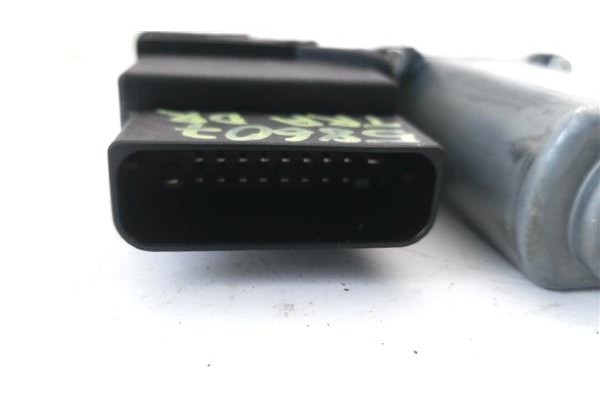 Recambio de motor elevalunas trasero derecho para seat altea xl (5p5) 2.0 freetrack 4x4 referencia OEM IAM 1K0959704AE 995915370