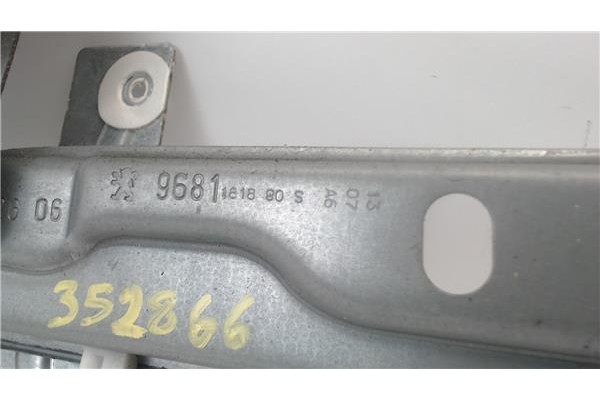 Recambio de mecanismo elevalunas delantero derecho para peugeot 207 1.6 hdi referencia OEM IAM 400916H 440787E 