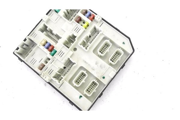 Recambio de caja fusibles/rele para renault scenic iii (jz) 1.2 grand expression referencia OEM IAM 284B62069R 522222F06 