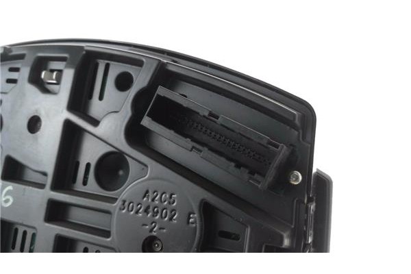 Recambio de cuadro completo para opel astra h berlina 1.7 cdti referencia OEM IAM 3024902 13230594 