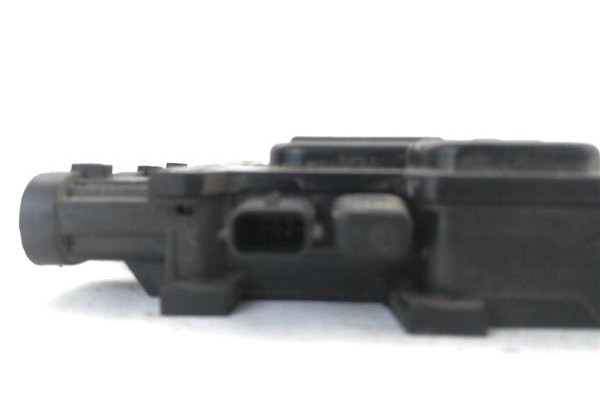 Recambio de caja fusibles/rele para renault scenic iii (jz) 1.2 grand expression referencia OEM IAM 243800010R  