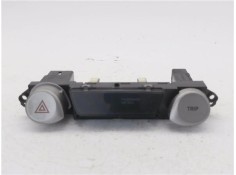 INTERRUPTOR LUCES EMERGENCIA 937701J100 