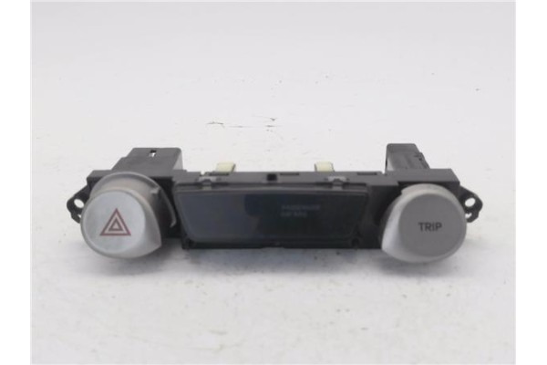 Recambio de interruptor luces emergencia para hyundai i20 (pb) 1.2 referencia OEM IAM 937701J100  