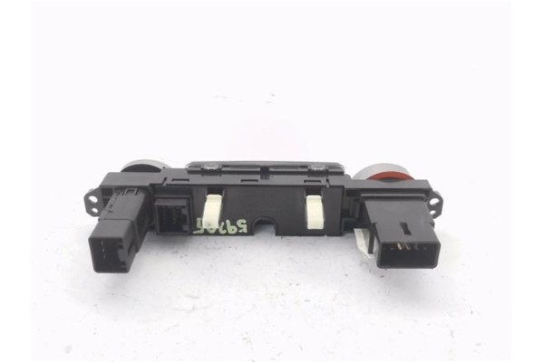 Recambio de interruptor luces emergencia para hyundai i20 (pb) 1.2 referencia OEM IAM 937701J100  