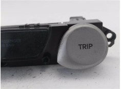 Recambio de interruptor luces emergencia para hyundai i20 (pb) 1.2 referencia OEM IAM 937701J100  