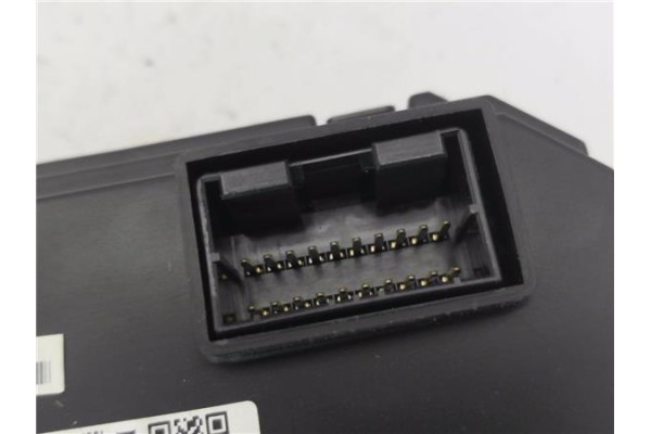 Recambio de pantalla para hyundai i20 (pb) 1.2 referencia OEM IAM 941011J000  