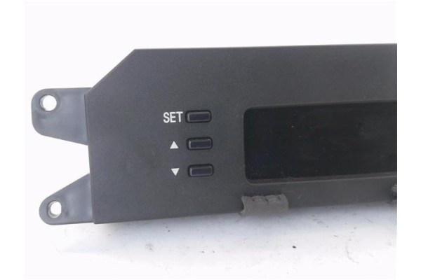 Recambio de pantalla para hyundai i20 (pb) 1.2 referencia OEM IAM 941011J000  