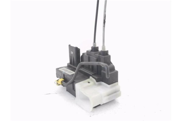 Recambio de cierre electromagnetico delantero izquierdo para hyundai i20 (pb) 1.2 referencia OEM IAM 813101J020  