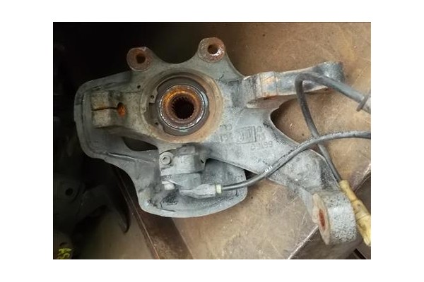 Recambio de mangueta delantero derecha para opel tigra 1.4 16v referencia OEM IAM   