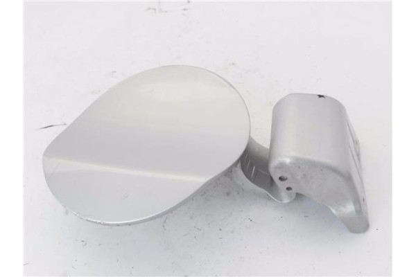 Recambio de tapa exterior combustible para hyundai i20 (pb) 1.2 referencia OEM IAM 695101J000  