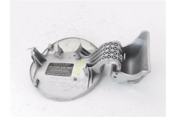 Recambio de tapa exterior combustible para hyundai i20 (pb) 1.2 referencia OEM IAM 695101J000  