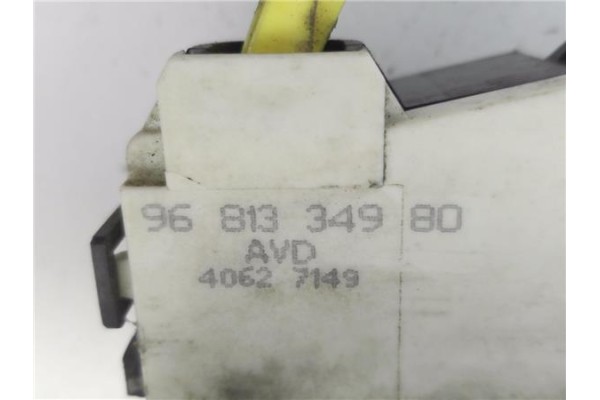 Recambio de cierre electromagnetico delantero derecho para fiat scudo 2.0 d multijet referencia OEM IAM 9681334980  