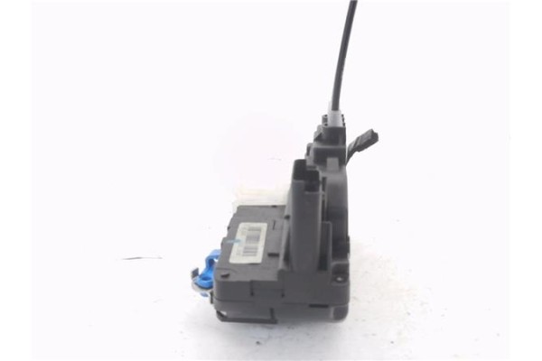 Recambio de cierre electromagnetico delantero derecho para hyundai i20 (pb) 1.2 referencia OEM IAM 813201J020  