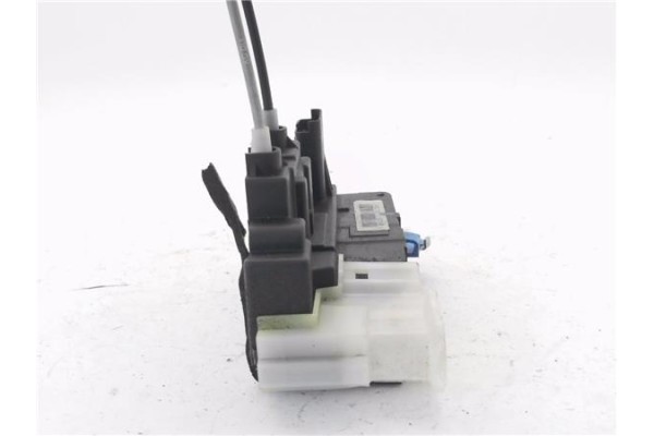 Recambio de cierre electromagnetico delantero derecho para hyundai i20 (pb) 1.2 referencia OEM IAM 813201J020  