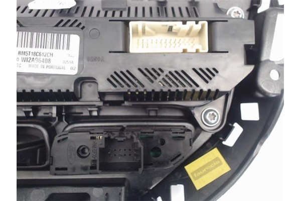 Recambio de mandos climatizador para ford focus iii referencia OEM IAM BM5T18C612CH WI2A96408 