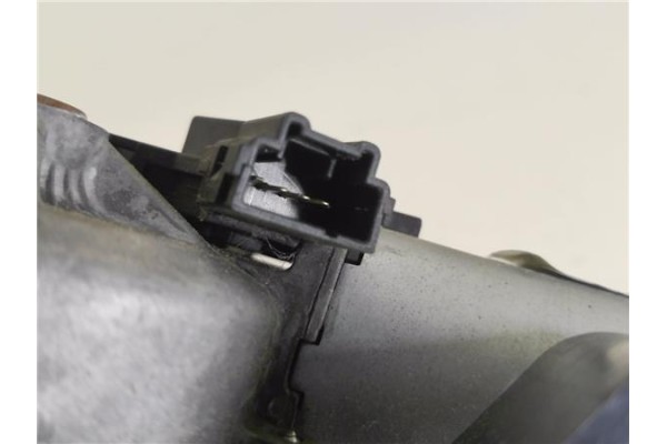 Recambio de motor limpiaparabrisas trasero para mercedes-benz clase b (bm 245) 2.0 180 cdi (245.207) referencia OEM IAM A1698201