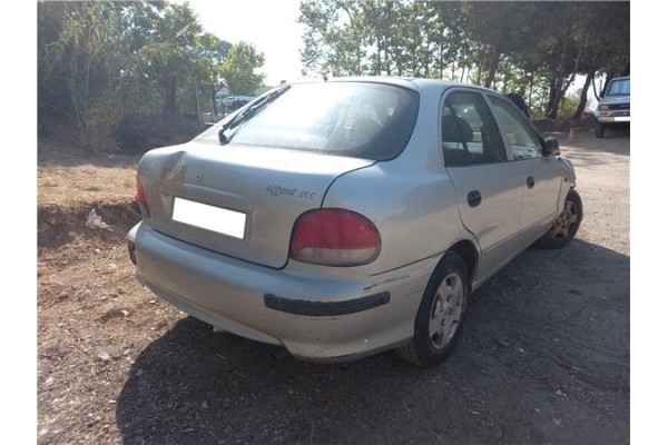 hyundai accent (x3)(1998) del año 