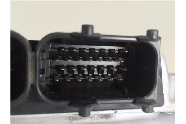 Recambio de centralita para smart fortwo coupe 1.0 fortwo coupe (62kw) referencia OEM IAM A1321532679 261201385 