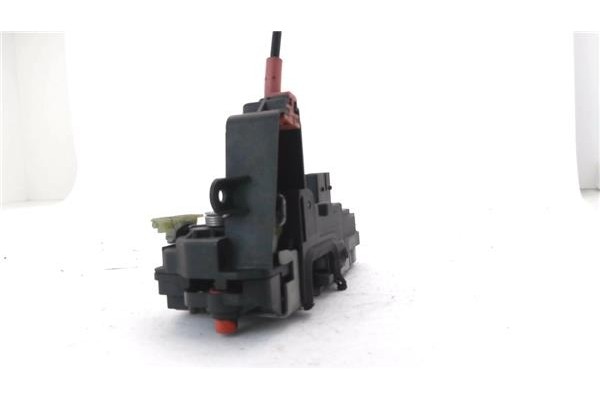 Recambio de cierre electromagnetico trasero derecho para opel astra h berlina 1.7 cdti referencia OEM IAM 13210739 41442091 