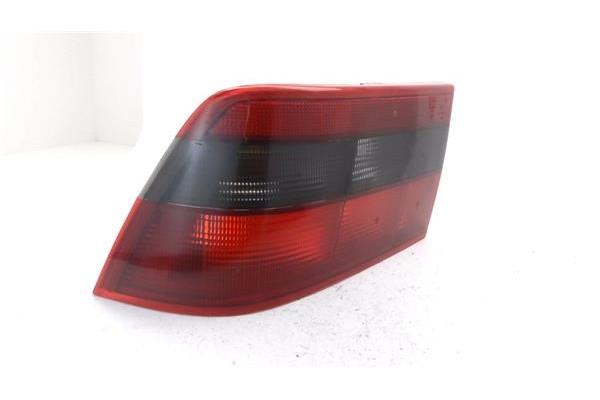 Recambio de piloto trasero izquierdo para opel calibra referencia OEM IAM 451722  