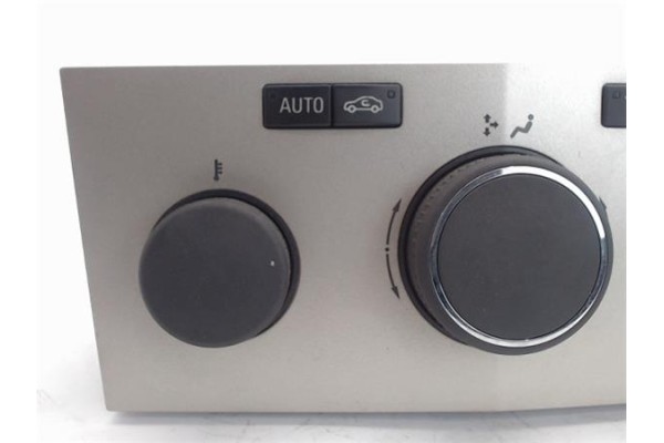 Recambio de mandos climatizador para opel astra h berlina referencia OEM IAM (13274232) (90151-362) (BX3) 