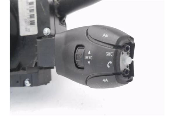 Recambio de mando intermitencia para peugeot 207 1.4 xad referencia OEM IAM 96661300xt 4939295 