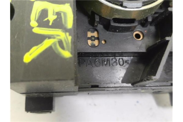 Recambio de mando intermitencia para peugeot boxer furgón (244) 2.0 hdi referencia OEM IAM PA6M30  