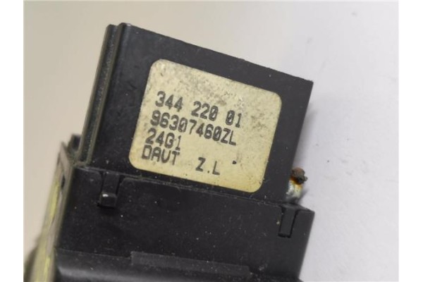 Recambio de mando intermitencia para peugeot 206 1.9 x-line referencia OEM IAM 96307460ZL  