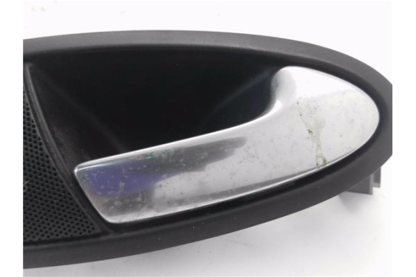 Recambio de manilla int. puerta trasero derecha para seat ibiza berlina (6j5) 1.4 fr referencia OEM IAM 5P0837114  