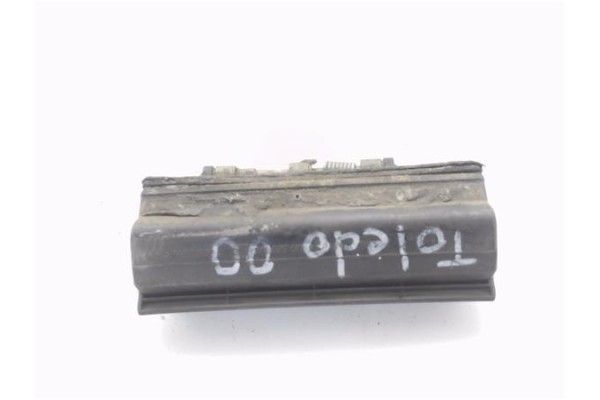 Recambio de maneta exterior porton para seat toledo (1m2) 1.6 v5 referencia OEM IAM 1M5827561  