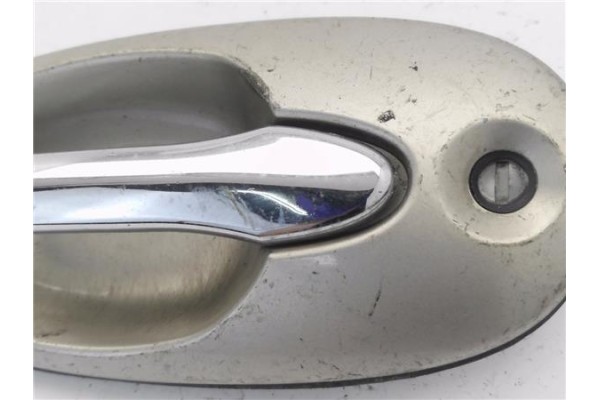 Recambio de maneta exterior delantero izquierda para kia carnival ii (fl) 2.5 v6 ex referencia OEM IAM K53A59110  