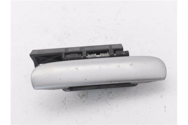 Recambio de maneta exterior delantero derecha para citroen xsara berlina 1.6i sx referencia OEM IAM 96334564 96334568 