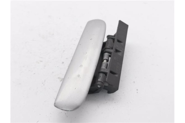 Recambio de maneta exterior delantero derecha para citroen xsara berlina 1.6i sx referencia OEM IAM 96334564 96334568 