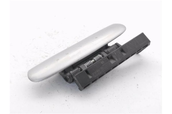 Recambio de maneta exterior delantero derecha para citroen xsara berlina 1.6i sx referencia OEM IAM 96334564 96334568 
