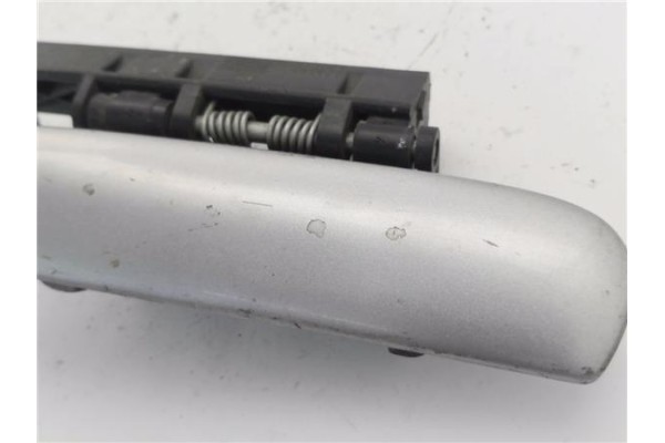 Recambio de maneta exterior delantero derecha para citroen xsara berlina 1.6i sx referencia OEM IAM 96334564 96334568 