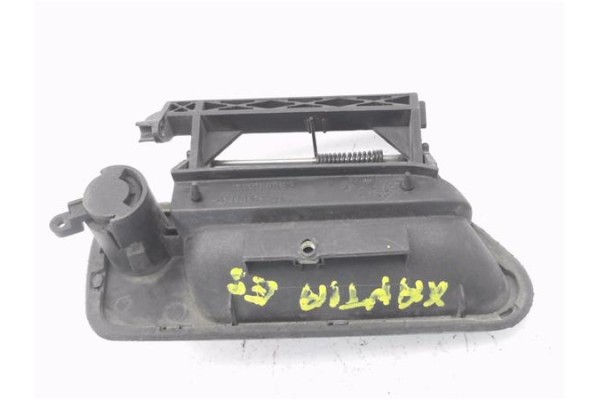 Recambio de maneta exterior delantero izquierda para citroen xantia berlina 1.6 sx referencia OEM IAM 9610006477  