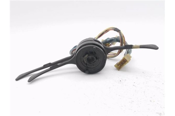 Recambio de mando intermitencia para seat 124 1.6 referencia OEM IAM 3700379577  