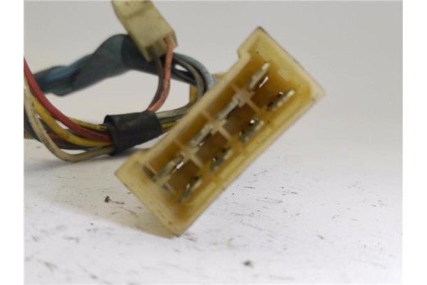 Recambio de mando intermitencia para seat 124 1.6 referencia OEM IAM 3700379577  