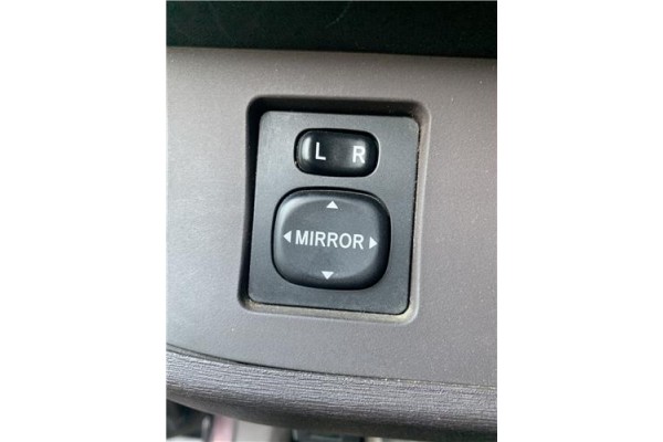 Recambio de mando retrovisor electrico para toyota iq (nuj1/ngj1/kgj1) 1.0 básico referencia OEM IAM 8487034010  