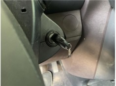 Recambio de clausor para toyota iq (nuj1/ngj1/kgj1) 1.0 básico referencia OEM IAM 6905774020   2