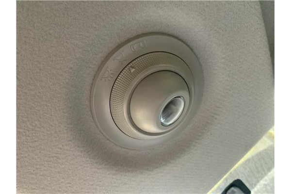 Recambio de luz delantero central techo para toyota iq (nuj1/ngj1/kgj1) 1.0 básico referencia OEM IAM 8126074010B0  