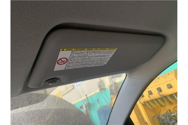 Recambio de parasol derecho para toyota iq (nuj1/ngj1/kgj1) 1.0 básico referencia OEM IAM 7431074010B0  