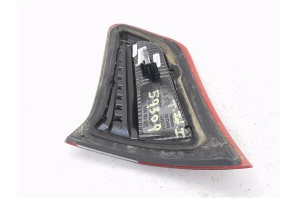 Recambio de piloto porton trasero izquierdo para citroen c4 (b7) 1.6 hdi 90 referencia OEM IAM 9672155880  