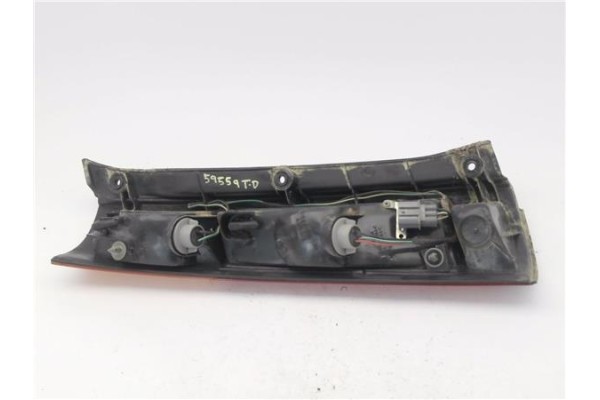 Recambio de piloto trasero derecho para honda cr-v i (rd) 2.0 16v (rd1, rd3) referencia OEM IAM 0432200R  
