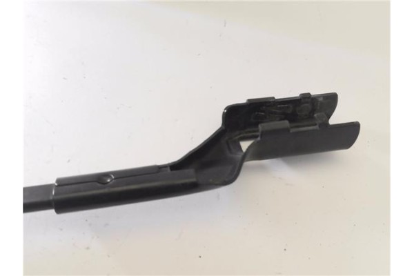 Recambio de brazo limpiaparabrisas delantero derecho para seat ateca (khp) 1.5 style referencia OEM IAM 576955410B  