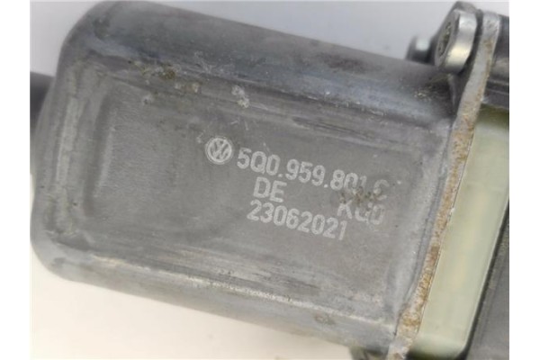 Recambio de mecanismo elevalunas delantero izquierdo para seat ateca (khp) 1.5 style referencia OEM IAM 5Q0959801C  
