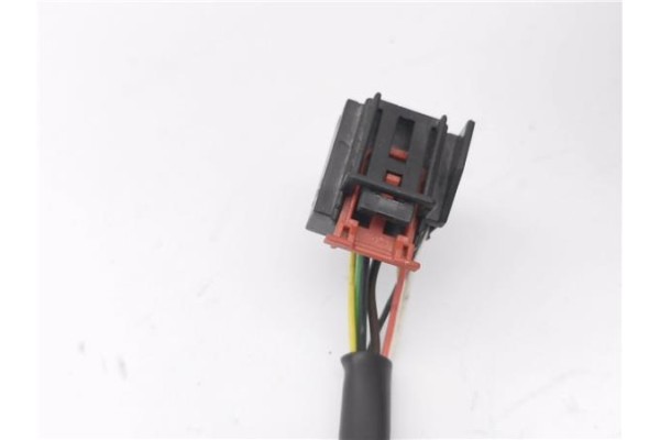 Recambio de retrovisor electrico izquierdo para seat ateca (khp) 1.5 style referencia OEM IAM E90411353  
